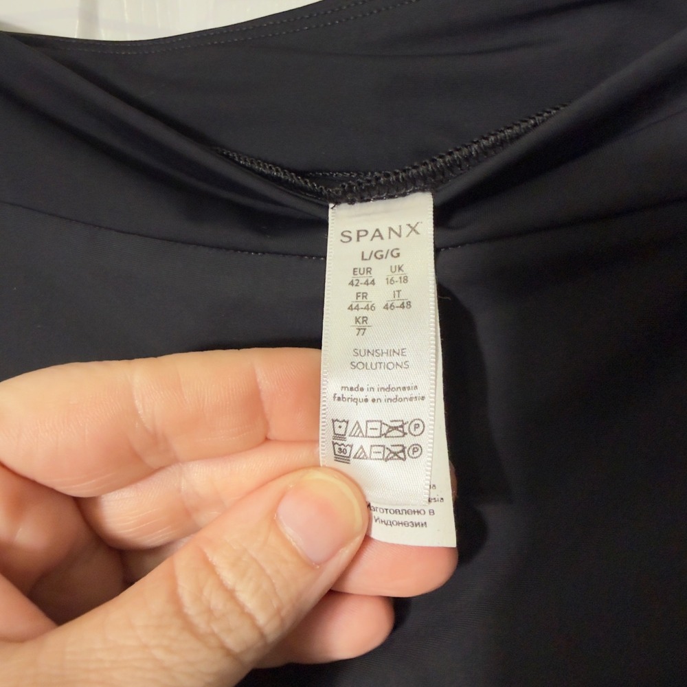 SPANX Women's Black Tech Skort with Inner Shorts - Picture 8 of 11